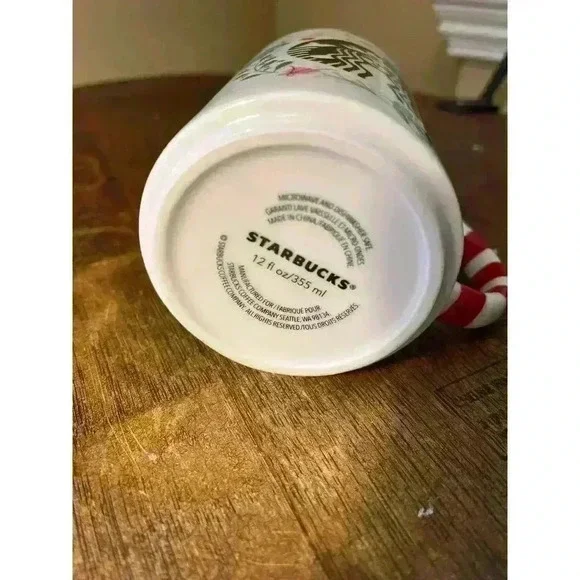 Starbucks Christmas Holiday Wreath Candy Cane Handle Coffee Tea Cup Mug 12 oz - Picture 2 of 2